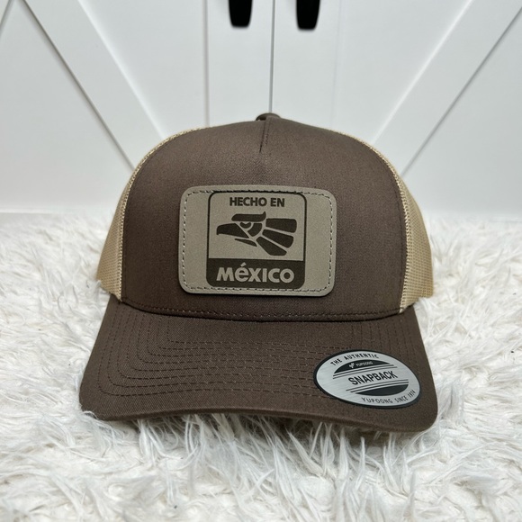 Trucker SnapBack hat Hecho en Mexico - Picture 2 of 2